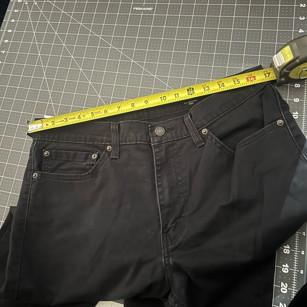 Men's Slim Fit Black Denim Jeans - Picture 6 of 10